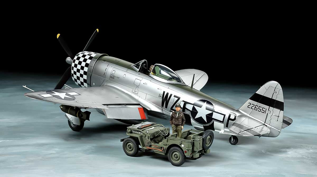 Tamiya 1/48 P-47D Bubbletop &amp; 4x4 Light Vehicle Set