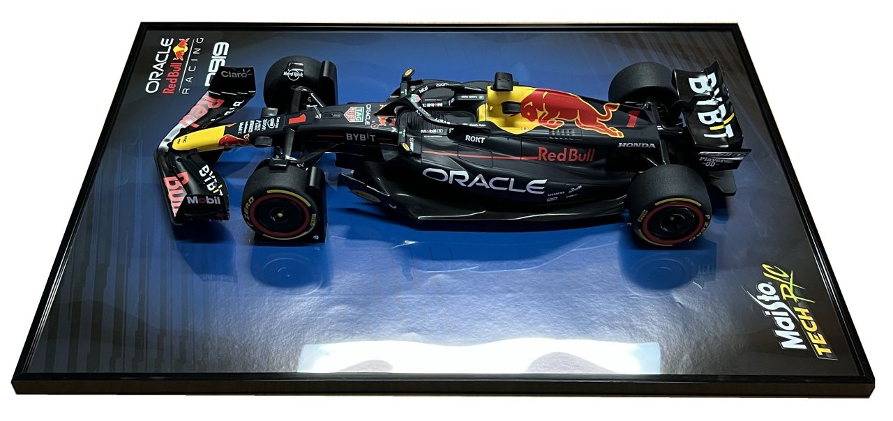 F1-Fotorahmen mit RB-Modell 1/10 #1 Verstappen - RCXX - RC Racing Shop | RC Models | Tuning & Spare Parts for Professionals