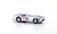 Mercedes-Benz 300 SLR Roadster, No.722 silver, 2 headrests, 1/87 - LE87302